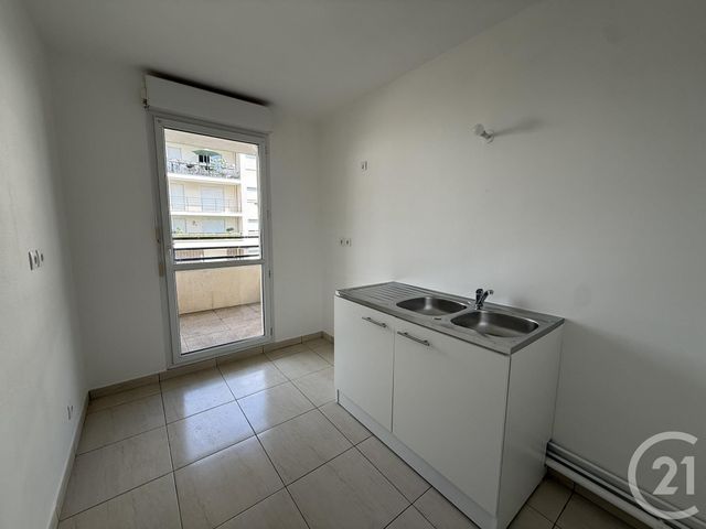 Appartement F3 à louer - 3 pièces - 64.9 m2 - CHARTRES - 28 - CENTRE - Century 21 Maitrejean Immobilier