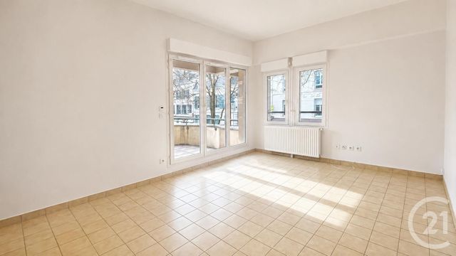 Appartement F3 à vendre - 3 pièces - 60.52 m2 - CHARTRES - 28 - CENTRE - Century 21 Maitrejean Immobilier