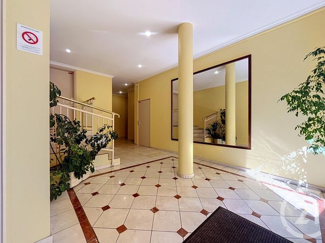 Appartement F2 à vendre - 2 pièces - 52.8 m2 - CHARTRES - 28 - CENTRE - Century 21 Maitrejean Immobilier