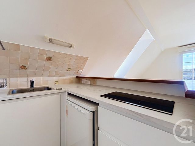 Appartement F2 à vendre - 2 pièces - 52.8 m2 - CHARTRES - 28 - CENTRE - Century 21 Maitrejean Immobilier