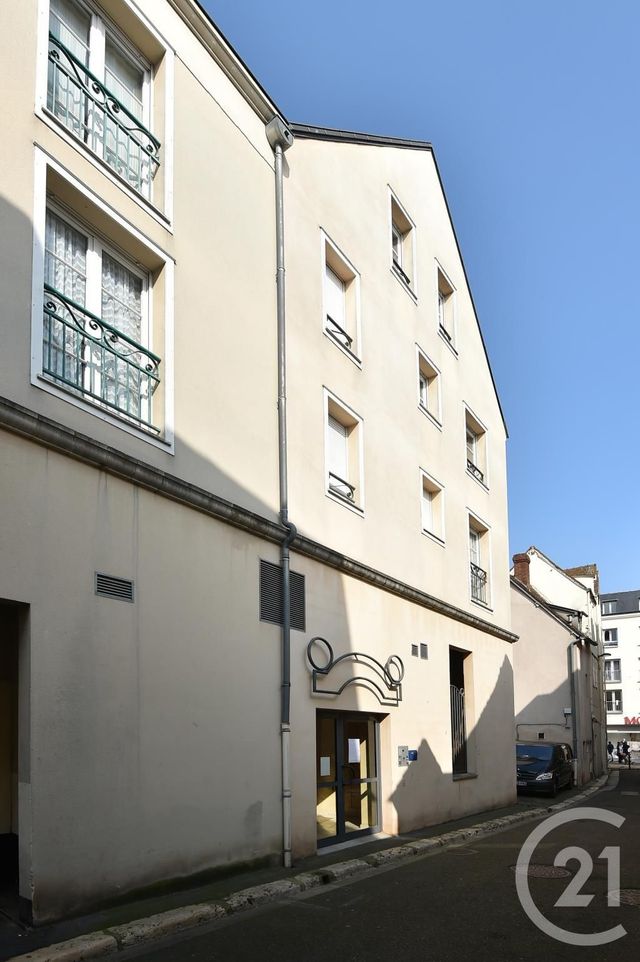 Appartement F2 à vendre - 2 pièces - 52.8 m2 - CHARTRES - 28 - CENTRE - Century 21 Maitrejean Immobilier