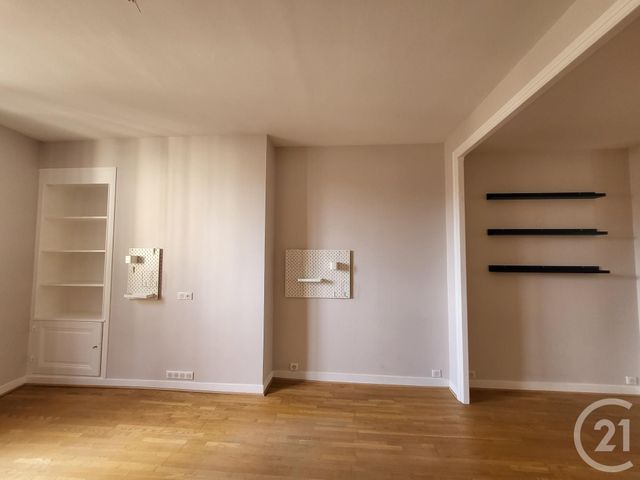 Appartement T2 à louer - 2 pièces - 48.68 m2 - CHARTRES - 28 - CENTRE - Century 21 Maitrejean Immobilier