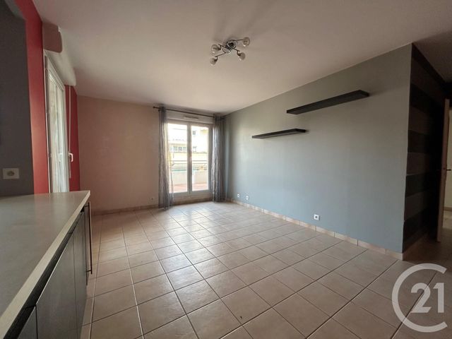 Appartement T3 à louer - 3 pièces - 56.94 m2 - CHARTRES - 28 - CENTRE - Century 21 Maitrejean Immobilier