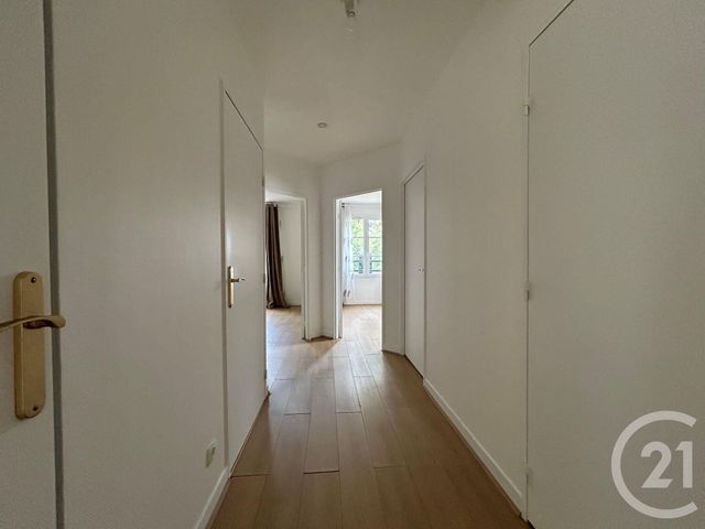 Appartement T4 à louer - 4 pièces - 111.5 m2 - CHARTRES - 28 - CENTRE - Century 21 Maitrejean Immobilier