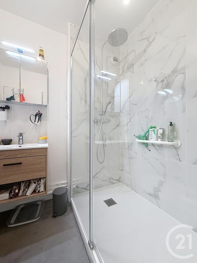 Appartement T4 à louer - 4 pièces - 111.5 m2 - CHARTRES - 28 - CENTRE - Century 21 Maitrejean Immobilier