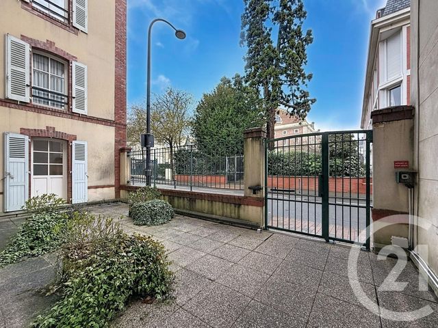 Appartement T2 à louer - 2 pièces - 41.0 m2 - CHARTRES - 28 - CENTRE - Century 21 Maitrejean Immobilier