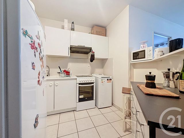 Appartement T2 à louer - 2 pièces - 41.0 m2 - CHARTRES - 28 - CENTRE - Century 21 Maitrejean Immobilier