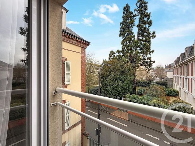 Appartement T2 à louer - 2 pièces - 41.0 m2 - CHARTRES - 28 - CENTRE - Century 21 Maitrejean Immobilier