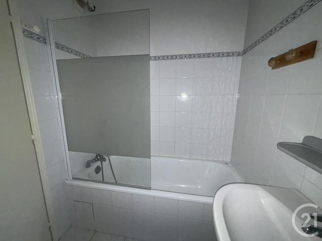 Appartement F2 à louer - 2 pièces - 35.46 m2 - CHARTRES - 28 - CENTRE - Century 21 Maitrejean Immobilier