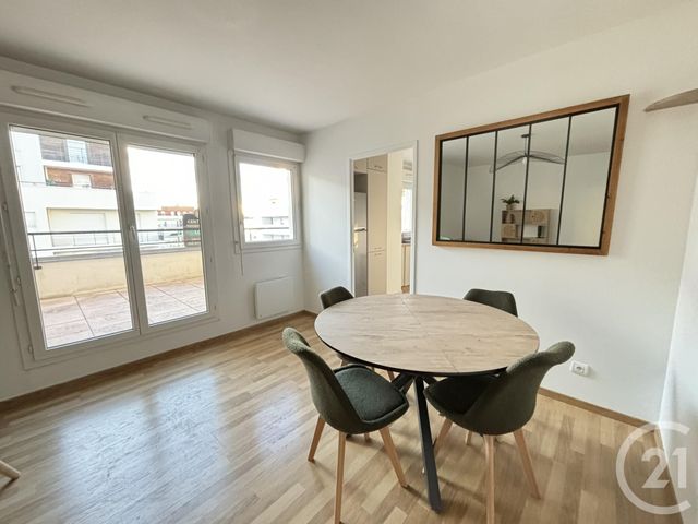 Appartement F3 à louer - 3 pièces - 64.23 m2 - CHARTRES - 28 - CENTRE - Century 21 Maitrejean Immobilier