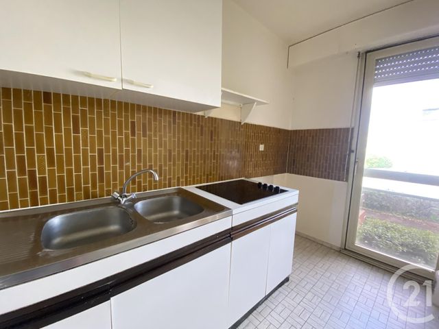 Appartement F2 à louer - 2 pièces - 42.38 m2 - CHARTRES - 28 - CENTRE - Century 21 Maitrejean Immobilier