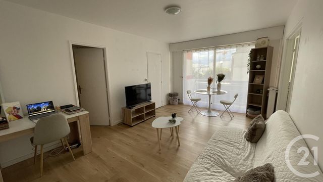 Appartement F2 à louer - 2 pièces - 42.38 m2 - CHARTRES - 28 - CENTRE - Century 21 Maitrejean Immobilier