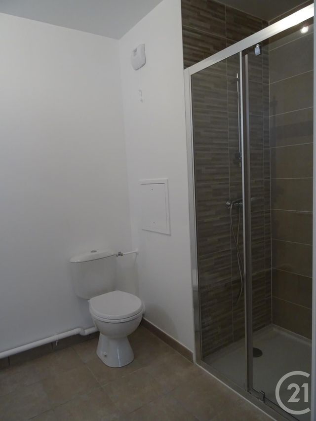 Appartement F2 à louer - 2 pièces - 40.7 m2 - CHARTRES - 28 - CENTRE - Century 21 Maitrejean Immobilier