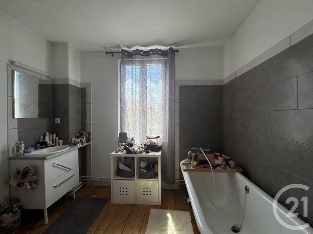 maison à louer - 4 pièces - 66.0 m2 - CHARTRES - 28 - CENTRE - Century 21 Maitrejean Immobilier