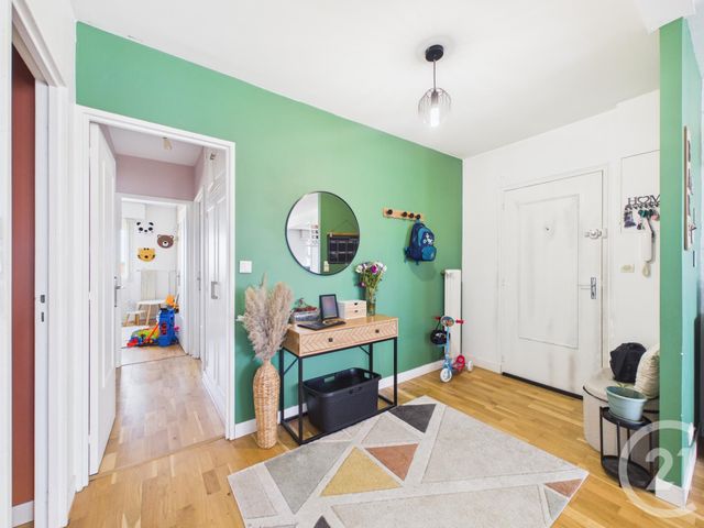 Appartement F3 bis à vendre - 4 pièces - 75.0 m2 - CHARTRES - 28 - CENTRE - Century 21 Maitrejean Immobilier