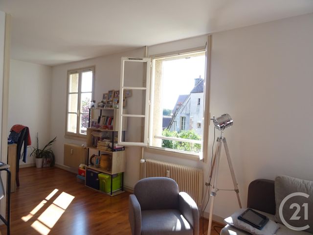 Appartement T2 à louer - 2 pièces - 55.82 m2 - CHARTRES - 28 - CENTRE - Century 21 Maitrejean Immobilier