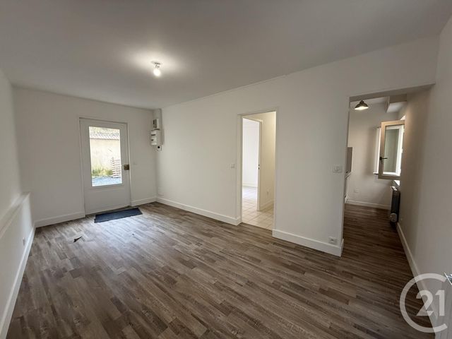 Appartement F2 à louer - 2 pièces - 35.93 m2 - CHARTRES - 28 - CENTRE - Century 21 Maitrejean Immobilier