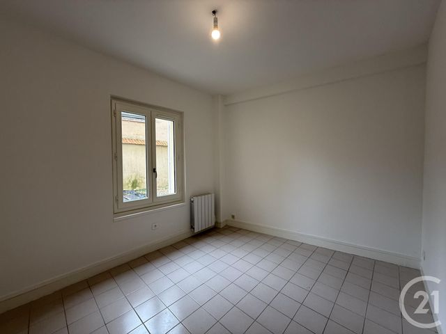 Appartement F2 à louer - 2 pièces - 35.93 m2 - CHARTRES - 28 - CENTRE - Century 21 Maitrejean Immobilier
