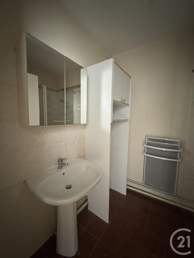 Appartement F2 à louer - 2 pièces - 45.12 m2 - MAINVILLIERS - 28 - CENTRE - Century 21 Maitrejean Immobilier