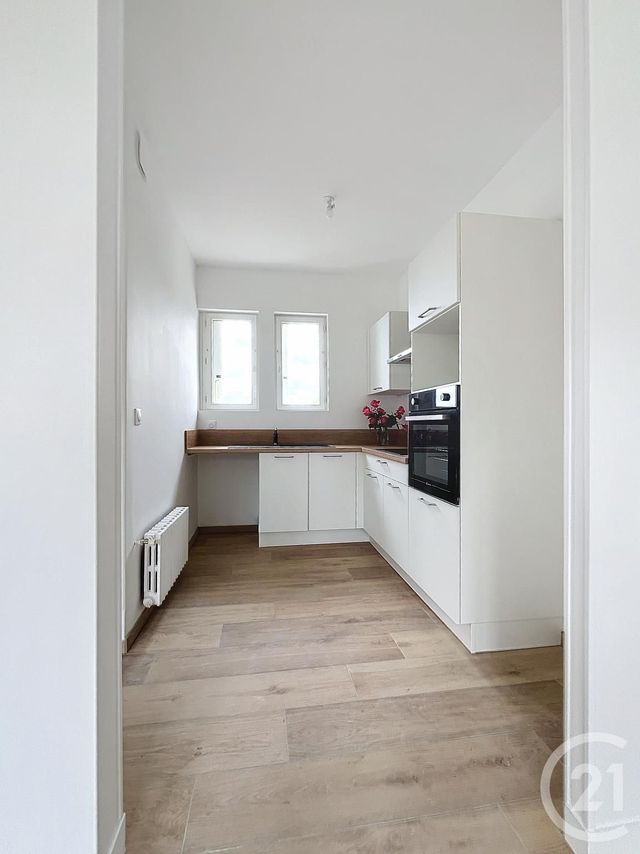 maison à louer - 4 pièces - 82.44 m2 - CHARTRES - 28 - CENTRE - Century 21 Maitrejean Immobilier