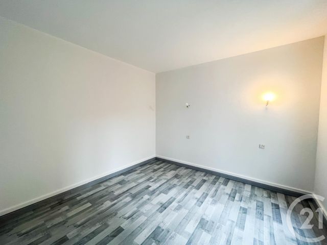 Appartement F2 à louer - 2 pièces - 27.72 m2 - CHARTRES - 28 - CENTRE - Century 21 Maitrejean Immobilier