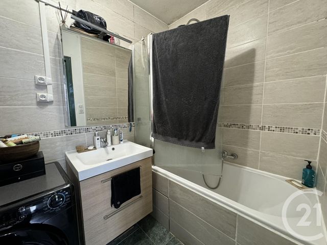 Appartement F2 à louer - 2 pièces - 43.04 m2 - CHARTRES - 28 - CENTRE - Century 21 Maitrejean Immobilier