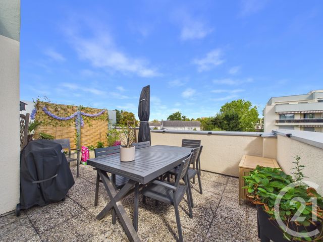 Appartement F3 à vendre - 3 pièces - 74.0 m2 - CHARTRES - 28 - CENTRE - Century 21 Maitrejean Immobilier