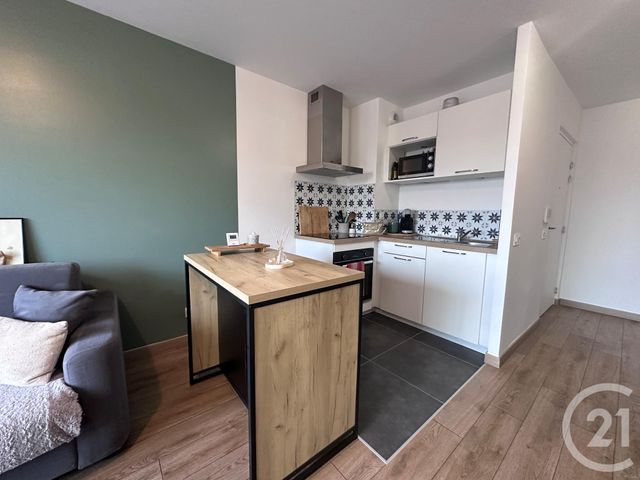 Appartement T2 à louer - 2 pièces - 43.58 m2 - CHARTRES - 28 - CENTRE - Century 21 Maitrejean Immobilier