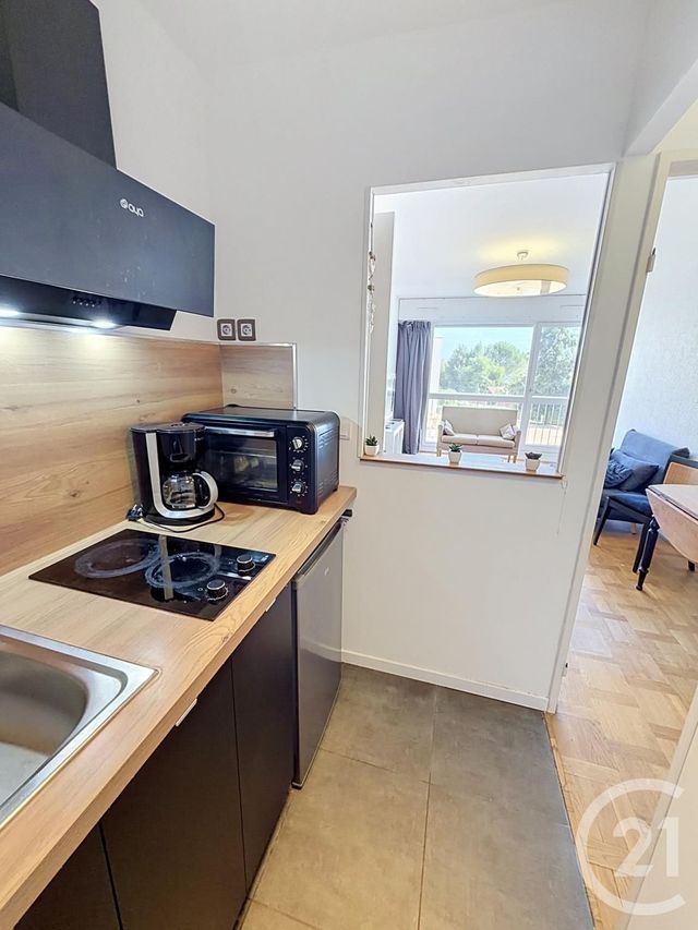 Appartement F2 à vendre - 2 pièces - 39.0 m2 - CHARTRES - 28 - CENTRE - Century 21 Maitrejean Immobilier