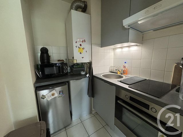 Appartement F2 à louer - 2 pièces - 30.1 m2 - CHARTRES - 28 - CENTRE - Century 21 Maitrejean Immobilier