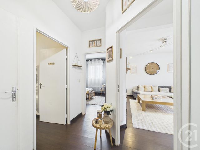 Appartement F2 à vendre - 2 pièces - 49.1 m2 - CHARTRES - 28 - CENTRE - Century 21 Maitrejean Immobilier