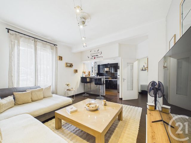 Appartement F2 à vendre - 2 pièces - 49.1 m2 - CHARTRES - 28 - CENTRE - Century 21 Maitrejean Immobilier