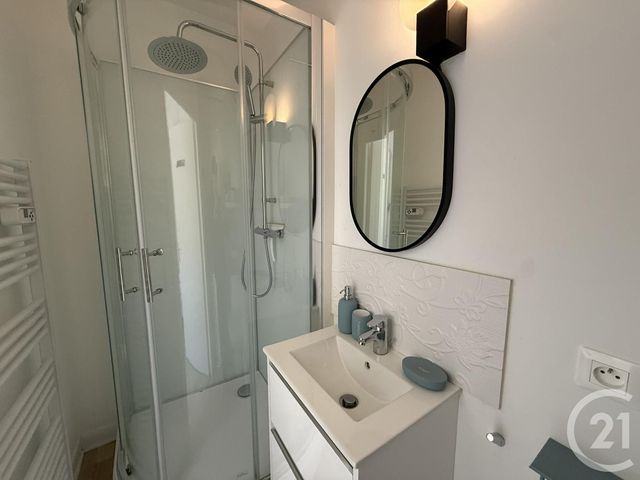 Appartement F1 à louer - 1 pièce - 24.47 m2 - CHARTRES - 28 - CENTRE - Century 21 Maitrejean Immobilier