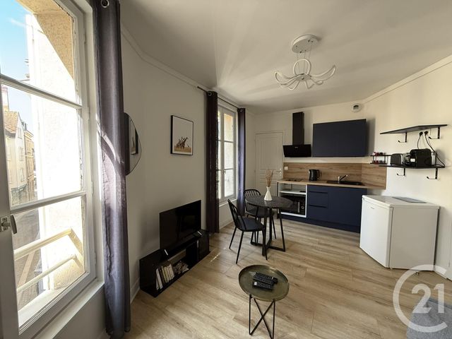 Appartement F1 à louer - 1 pièce - 24.47 m2 - CHARTRES - 28 - CENTRE - Century 21 Maitrejean Immobilier