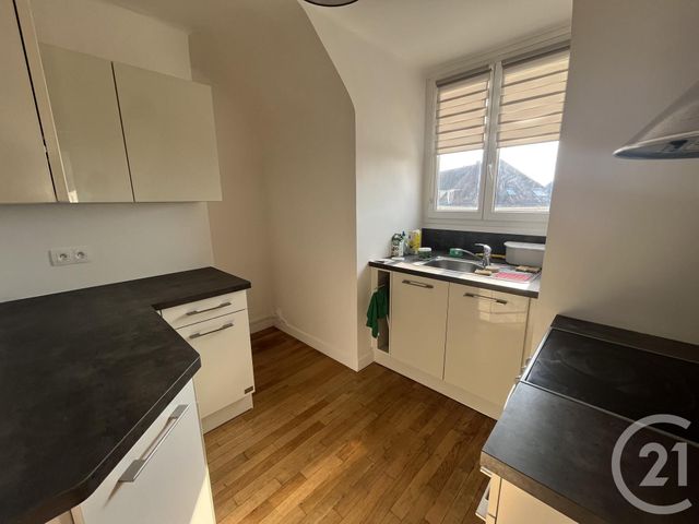 Appartement F2 à louer - 2 pièces - 44.3 m2 - CHARTRES - 28 - CENTRE - Century 21 Maitrejean Immobilier