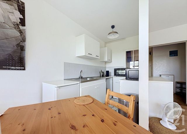 Appartement Studio à vendre - 1 pièce - 33.2 m2 - CHARTRES - 28 - CENTRE - Century 21 Maitrejean Immobilier