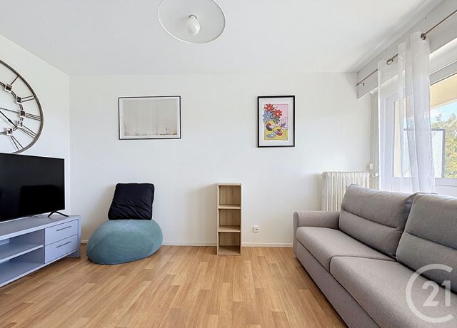 Appartement Studio à vendre - 1 pièce - 33.2 m2 - CHARTRES - 28 - CENTRE - Century 21 Maitrejean Immobilier