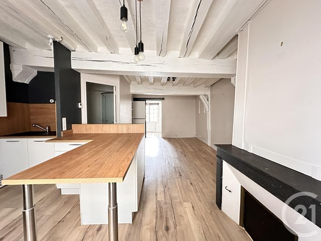 Appartement F2 à louer - 2 pièces - 49.74 m2 - CHARTRES - 28 - CENTRE - Century 21 Maitrejean Immobilier