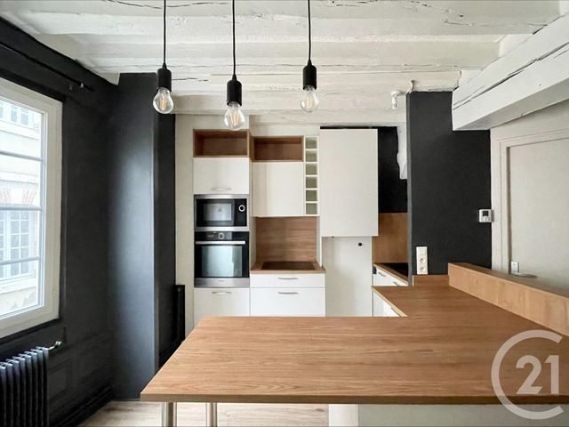 Appartement F2 à louer - 2 pièces - 49.74 m2 - CHARTRES - 28 - CENTRE - Century 21 Maitrejean Immobilier