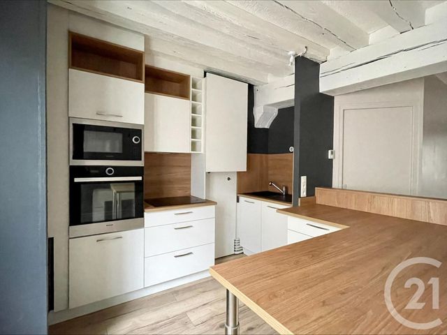Appartement F2 à louer - 2 pièces - 49.74 m2 - CHARTRES - 28 - CENTRE - Century 21 Maitrejean Immobilier