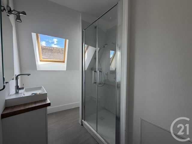 Appartement F3 à louer - 3 pièces - 55.09 m2 - CHARTRES - 28 - CENTRE - Century 21 Maitrejean Immobilier