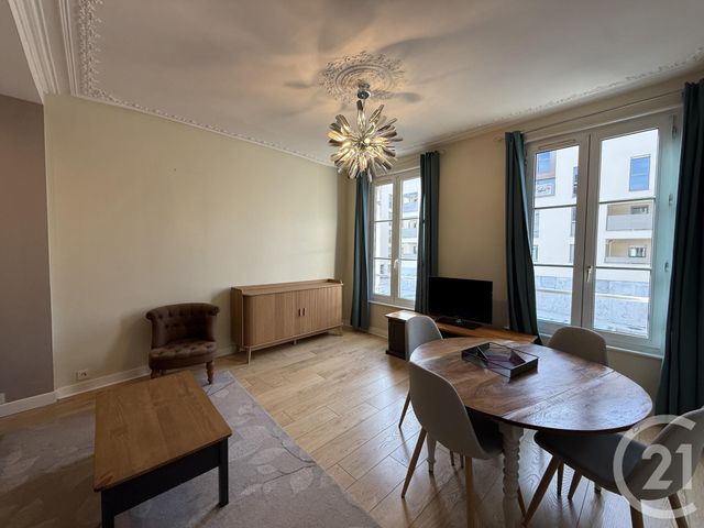 Appartement F2 bis à louer - 2 pièces - 60.51 m2 - CHARTRES - 28 - CENTRE - Century 21 Maitrejean Immobilier