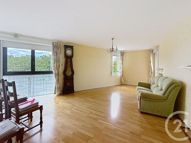 Appartement F3 à vendre - 3 pièces - 87.93 m2 - CHARTRES - 28 - CENTRE - Century 21 Maitrejean Immobilier