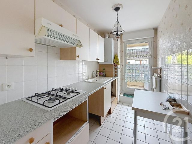 Appartement F3 à vendre - 3 pièces - 87.93 m2 - CHARTRES - 28 - CENTRE - Century 21 Maitrejean Immobilier