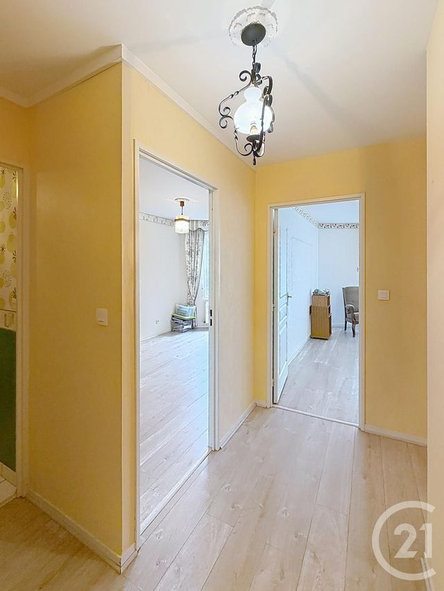 Appartement F3 à vendre - 3 pièces - 87.93 m2 - CHARTRES - 28 - CENTRE - Century 21 Maitrejean Immobilier