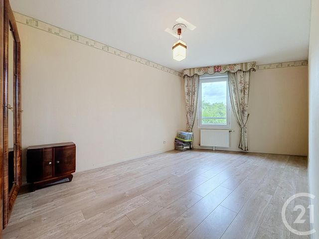 Appartement F3 à vendre - 3 pièces - 87.93 m2 - CHARTRES - 28 - CENTRE - Century 21 Maitrejean Immobilier