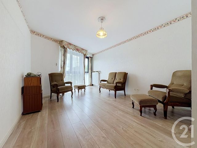 Appartement F3 à vendre - 3 pièces - 87.93 m2 - CHARTRES - 28 - CENTRE - Century 21 Maitrejean Immobilier