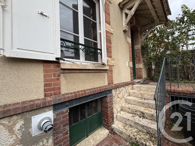 maison à louer - 5 pièces - 137.6 m2 - CHARTRES - 28 - CENTRE - Century 21 Maitrejean Immobilier