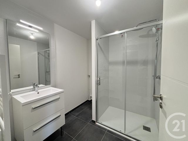 Appartement T3 à louer - 3 pièces - 60.35 m2 - CHARTRES - 28 - CENTRE - Century 21 Maitrejean Immobilier