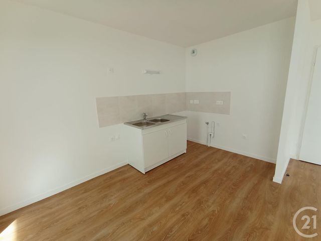Appartement F3 à vendre - 3 pièces - 69.47 m2 - CHARTRES - 28 - CENTRE - Century 21 Maitrejean Immobilier